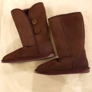 Email brown suede brown boots, size 9